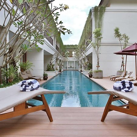 Seminyak Lagoon All Suites Hotel Exteriör bild